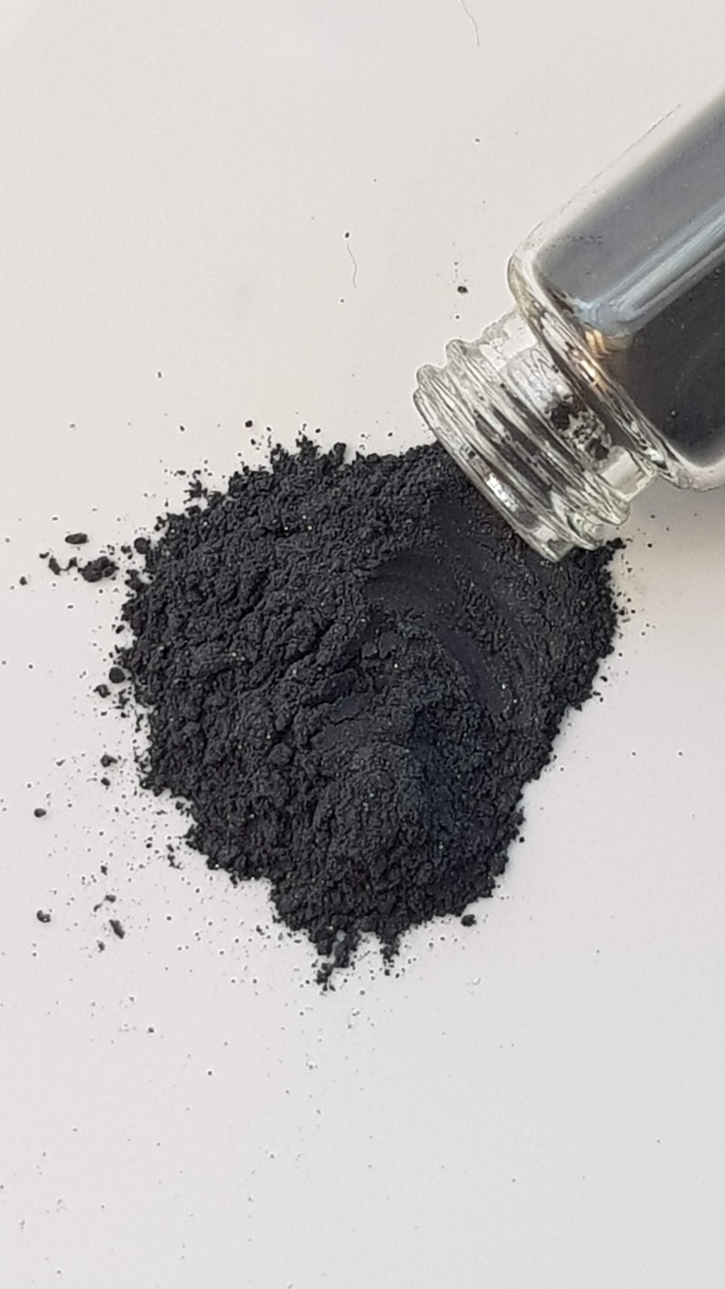 Ithmid kohl powders