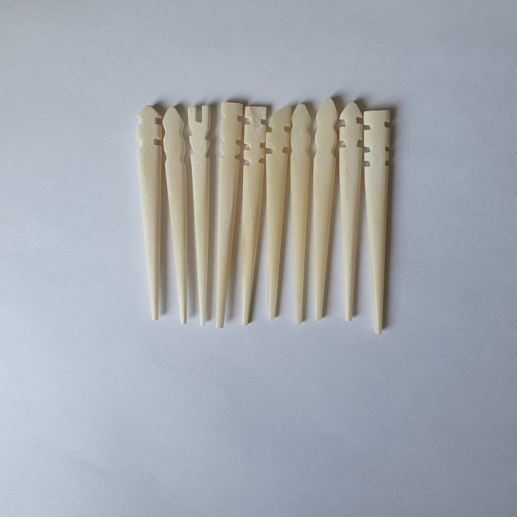 applicator stick for applying arabic kohl eyeliner made from natural camel bone